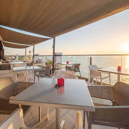 Ramada Suites By Wyndham Wailoaloa Beach Fiji Nadi Dış mekan fotoğraf