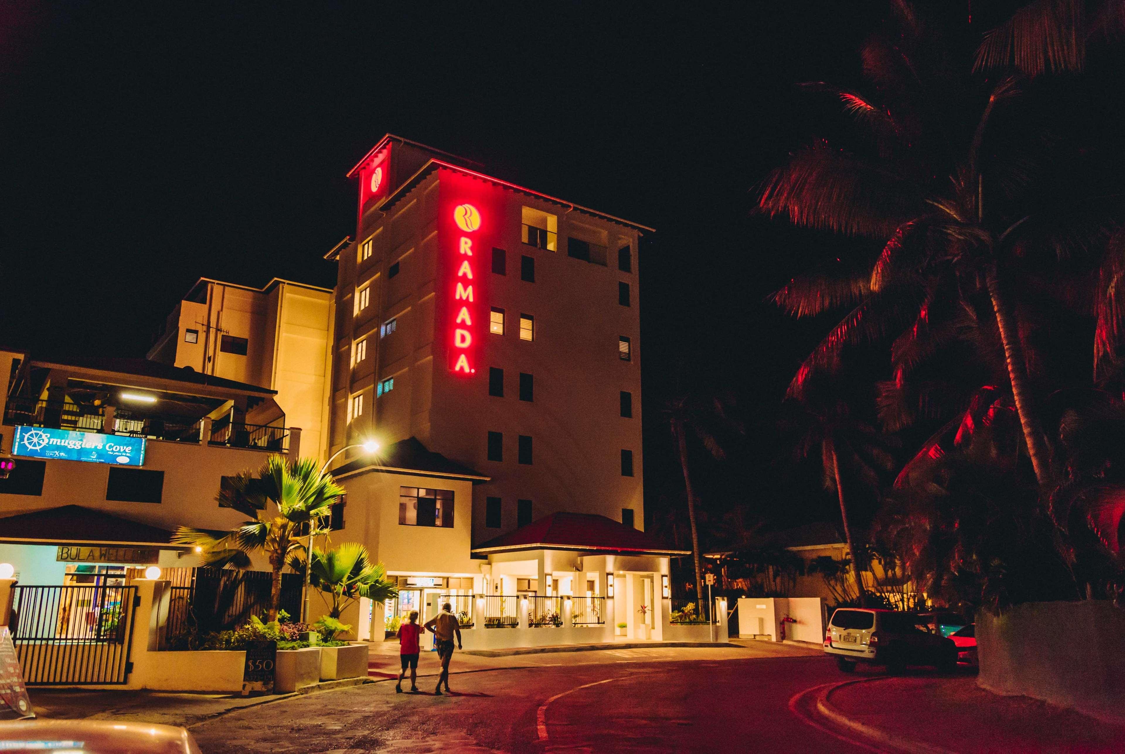 Ramada Suites By Wyndham Wailoaloa Beach Fiji Nadi Dış mekan fotoğraf