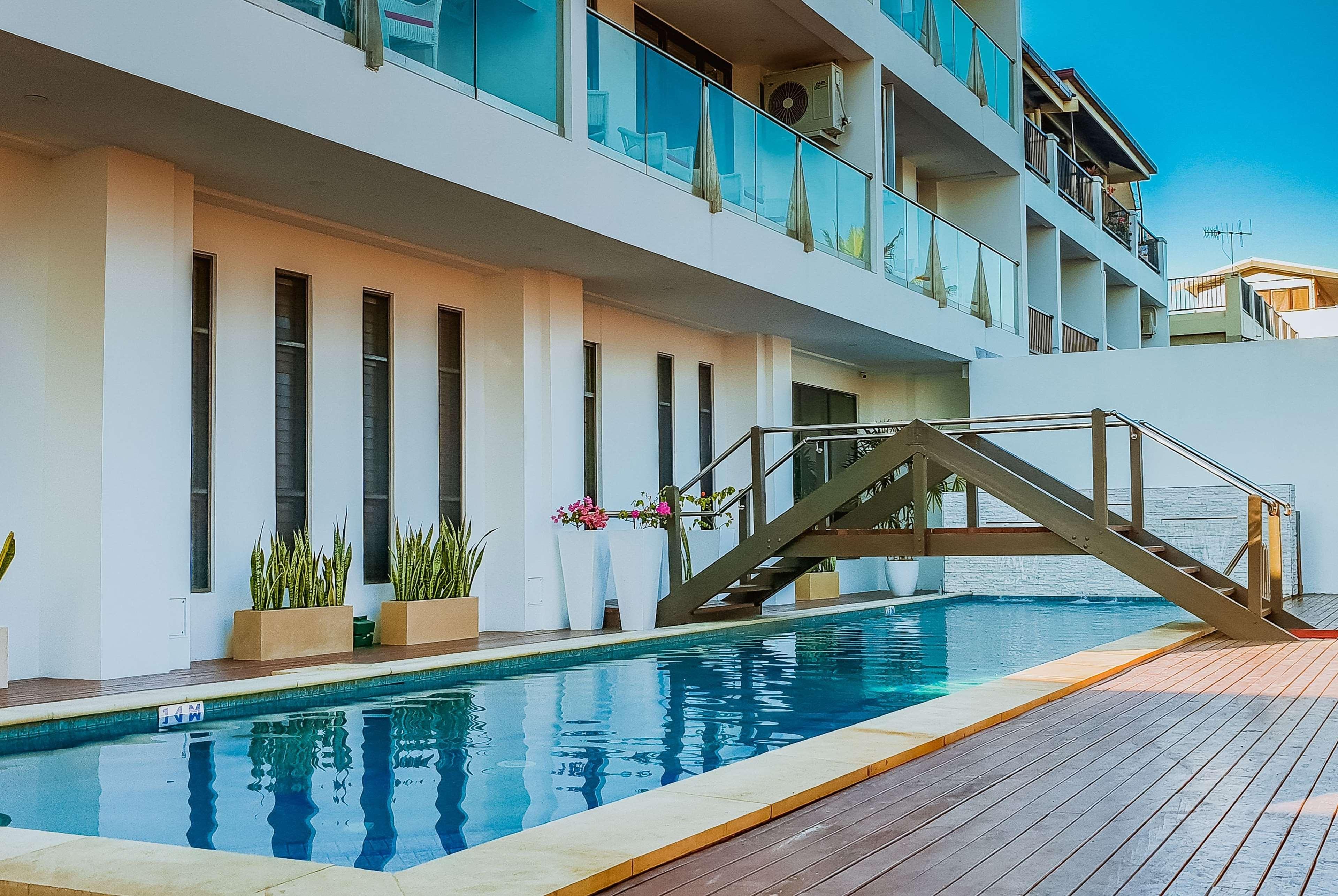 Ramada Suites By Wyndham Wailoaloa Beach Fiji Nadi Dış mekan fotoğraf