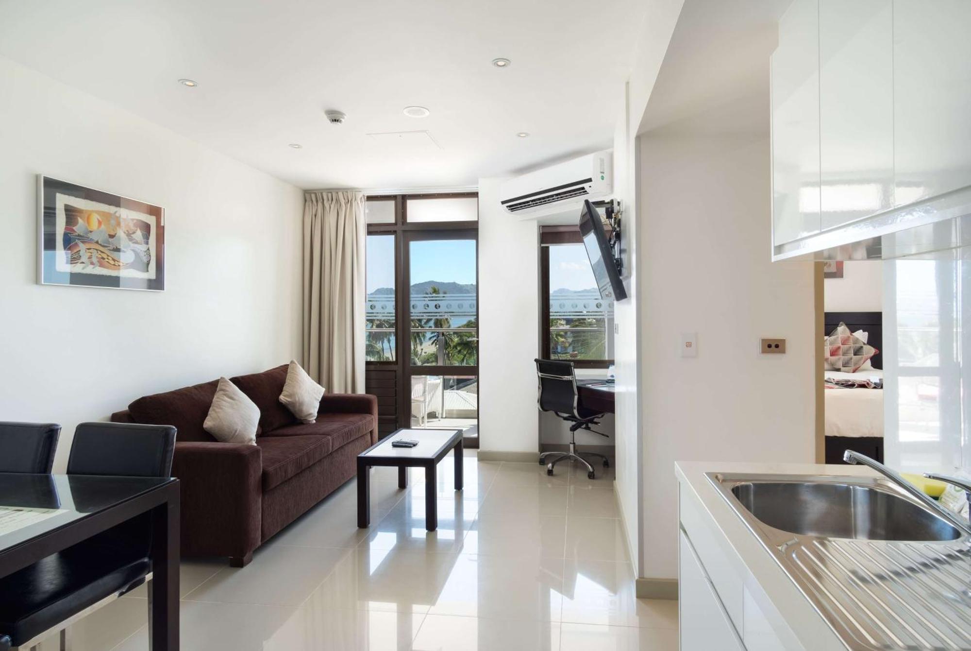 Ramada Suites By Wyndham Wailoaloa Beach Fiji Nadi Dış mekan fotoğraf