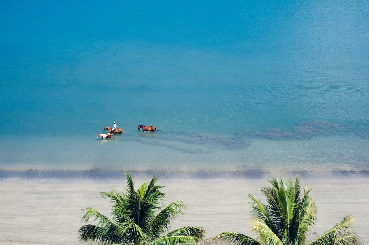 Ramada Suites By Wyndham Wailoaloa Beach Fiji Nadi Dış mekan fotoğraf